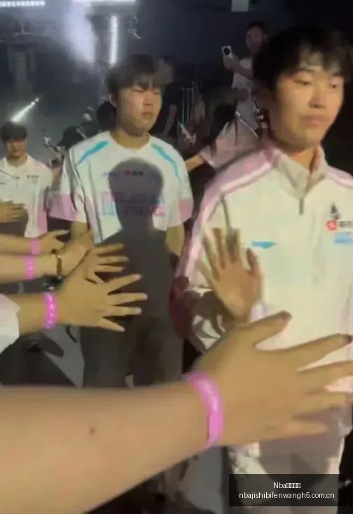 赛事前瞻,风暴与火花,对决,Nba即时比分,NBA比赛实时数据,NBA赛事比分,NBA篮球赛事,篮球赛事平台